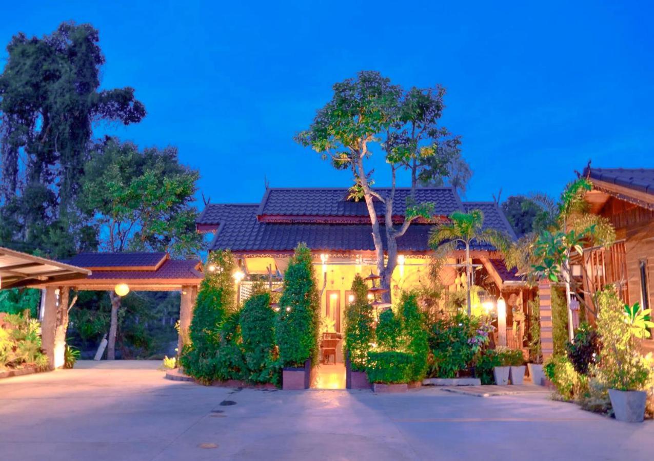 Khum Lanna Boutique Hotel Sisaket Ngoại thất bức ảnh